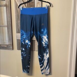 Adidas Dynamic Blue and White Leggings